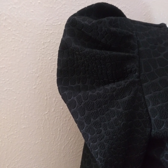 Dress - Picture 4 of 4